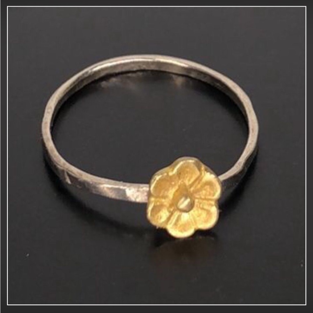 Gold flower silver ring size 6.5 approximately
